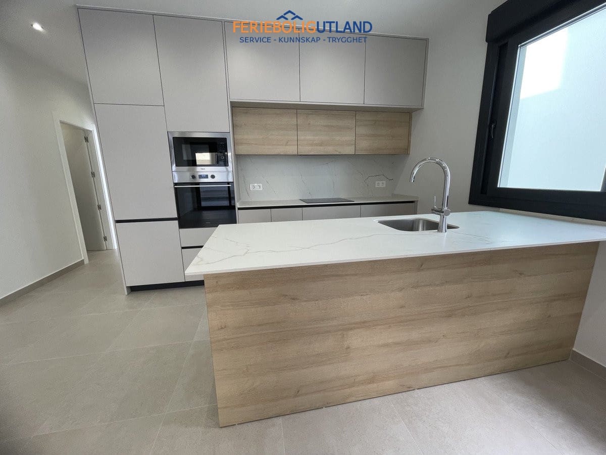 3 camera da letto Villa in vendita in Almoradi con piscina garage - 359.900 € (Rif: 10007033)
