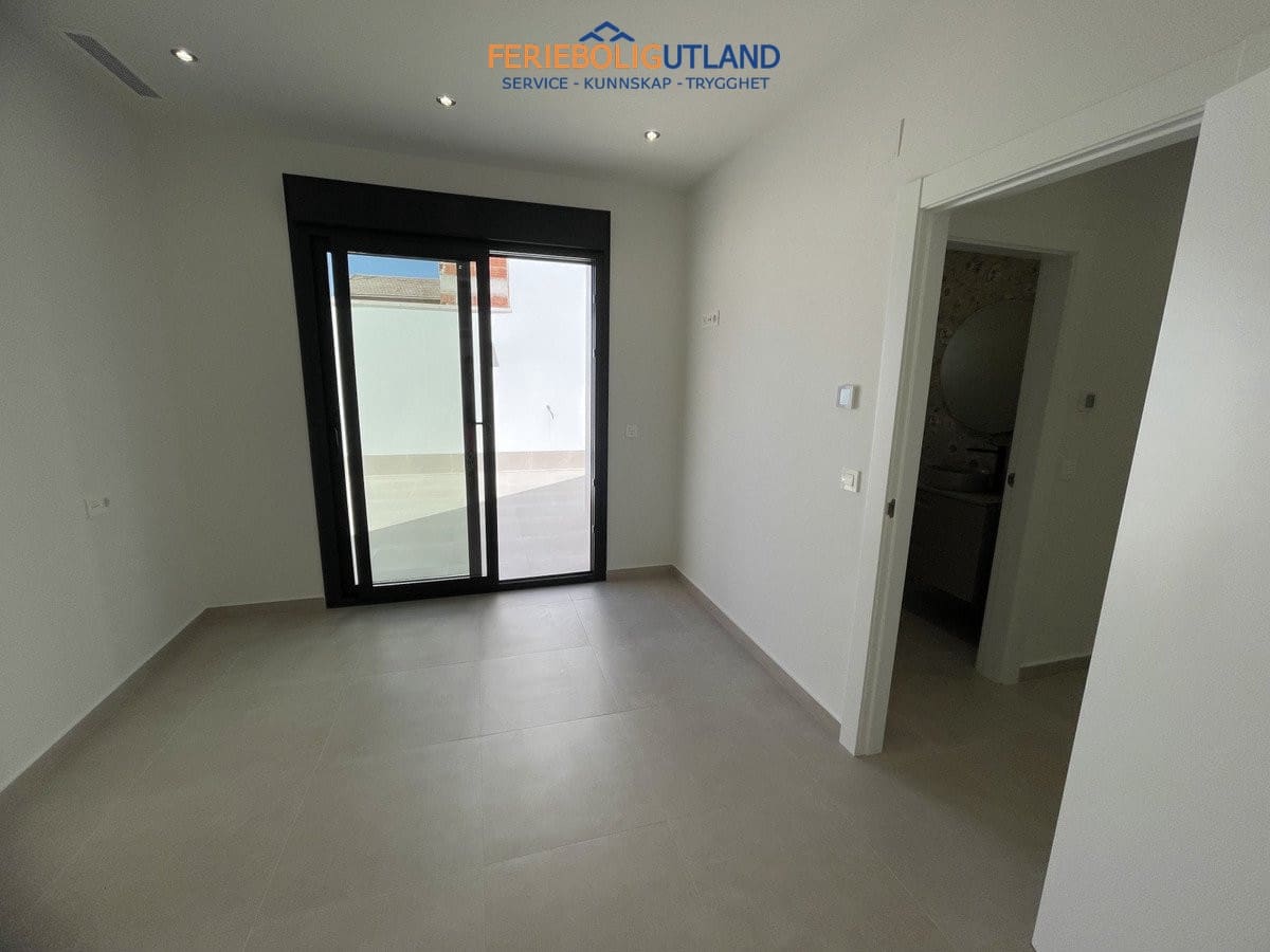 3 camera da letto Villa in vendita in Almoradi con piscina garage - 359.900 € (Rif: 10007033)