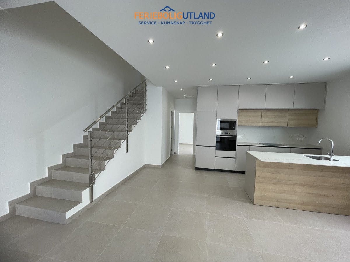 3 camera da letto Villa in vendita in Almoradi con piscina garage - 359.900 € (Rif: 10007033)