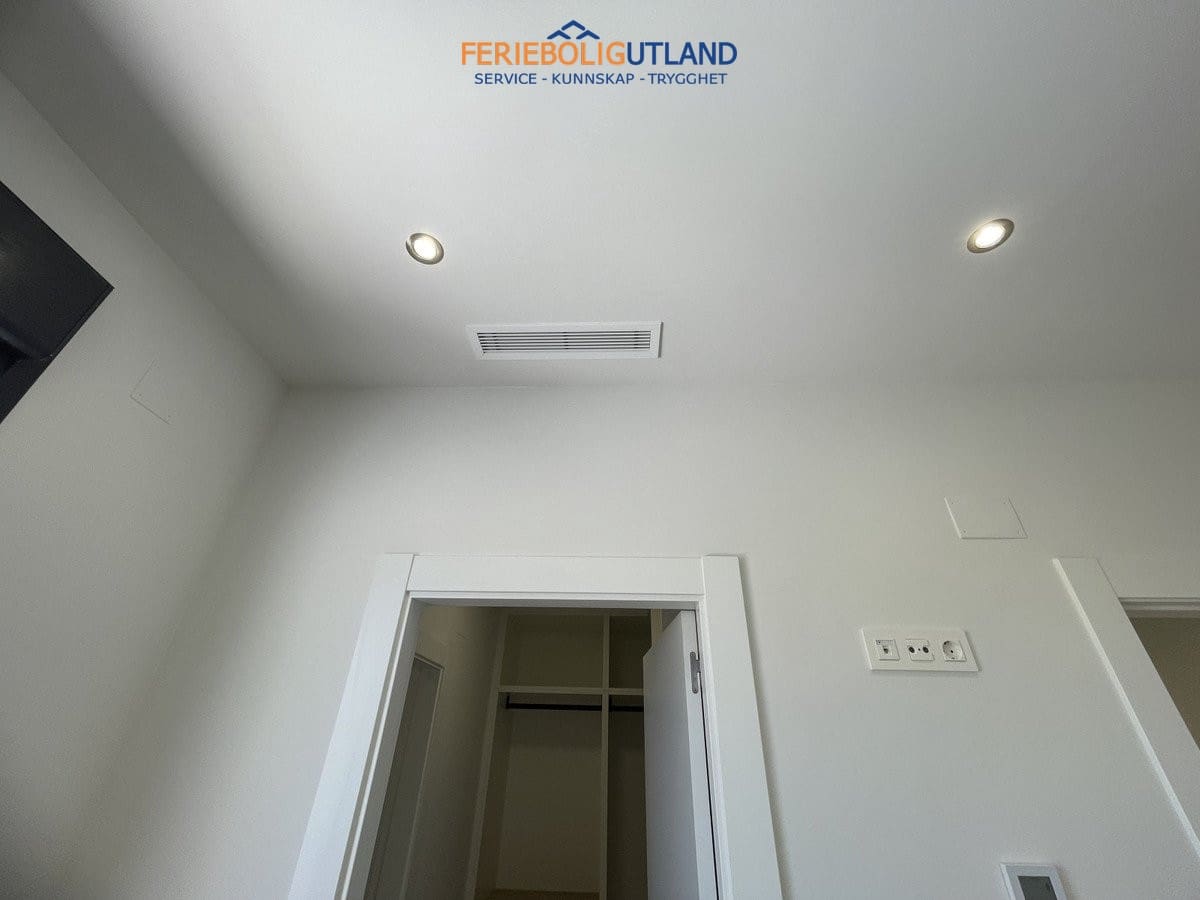 3 camera da letto Villa in vendita in Almoradi con piscina garage - 359.900 € (Rif: 10007033)