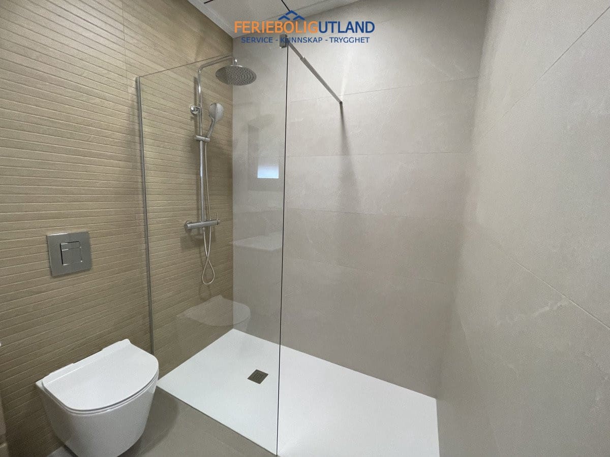 3 camera da letto Villa in vendita in Almoradi con piscina garage - 359.900 € (Rif: 10007033)