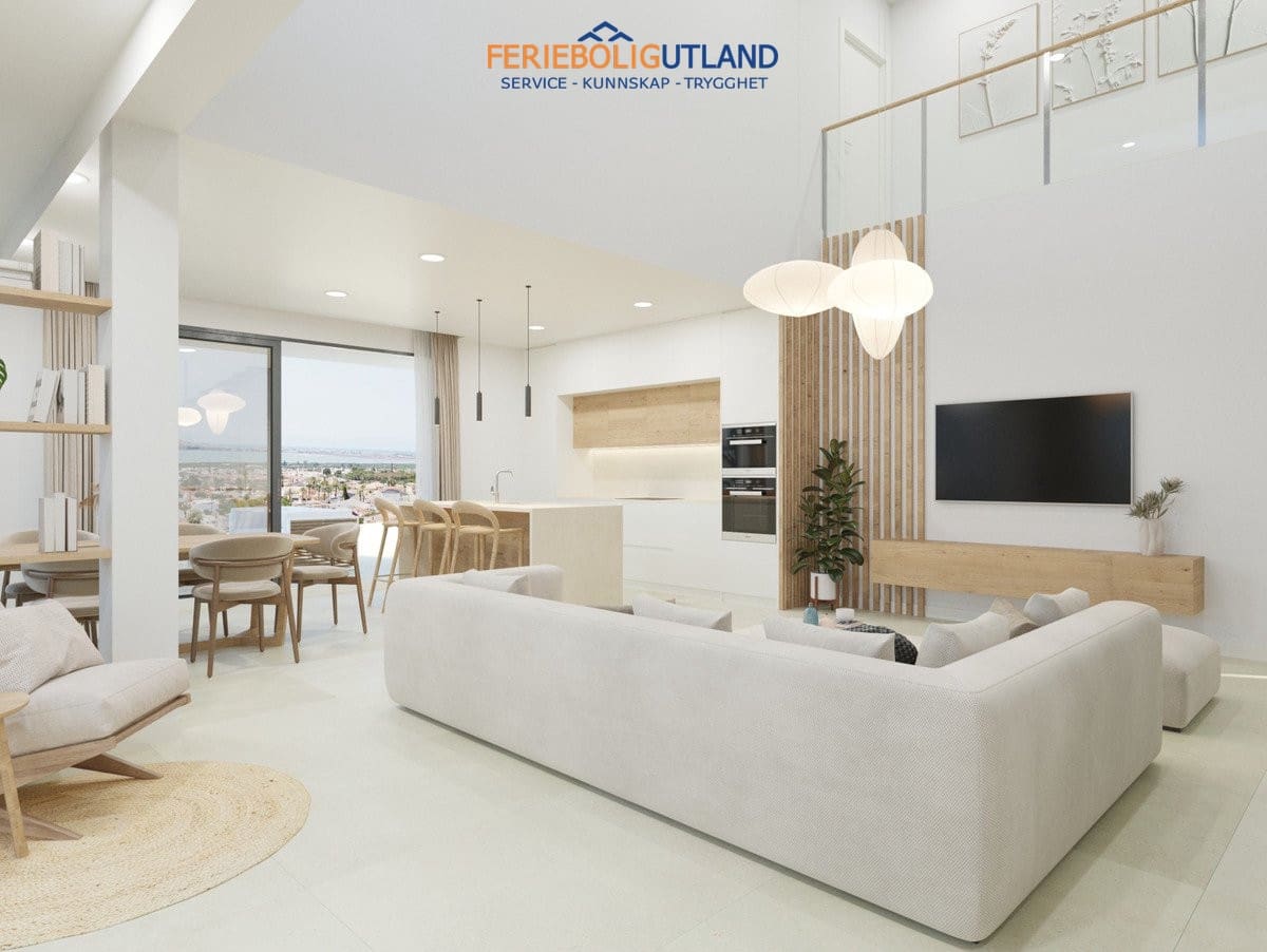 Chalet de 3 habitaciones en Ciudad Quesada en venta con piscina garaje - 1.050.000 € (Ref: 10007034)