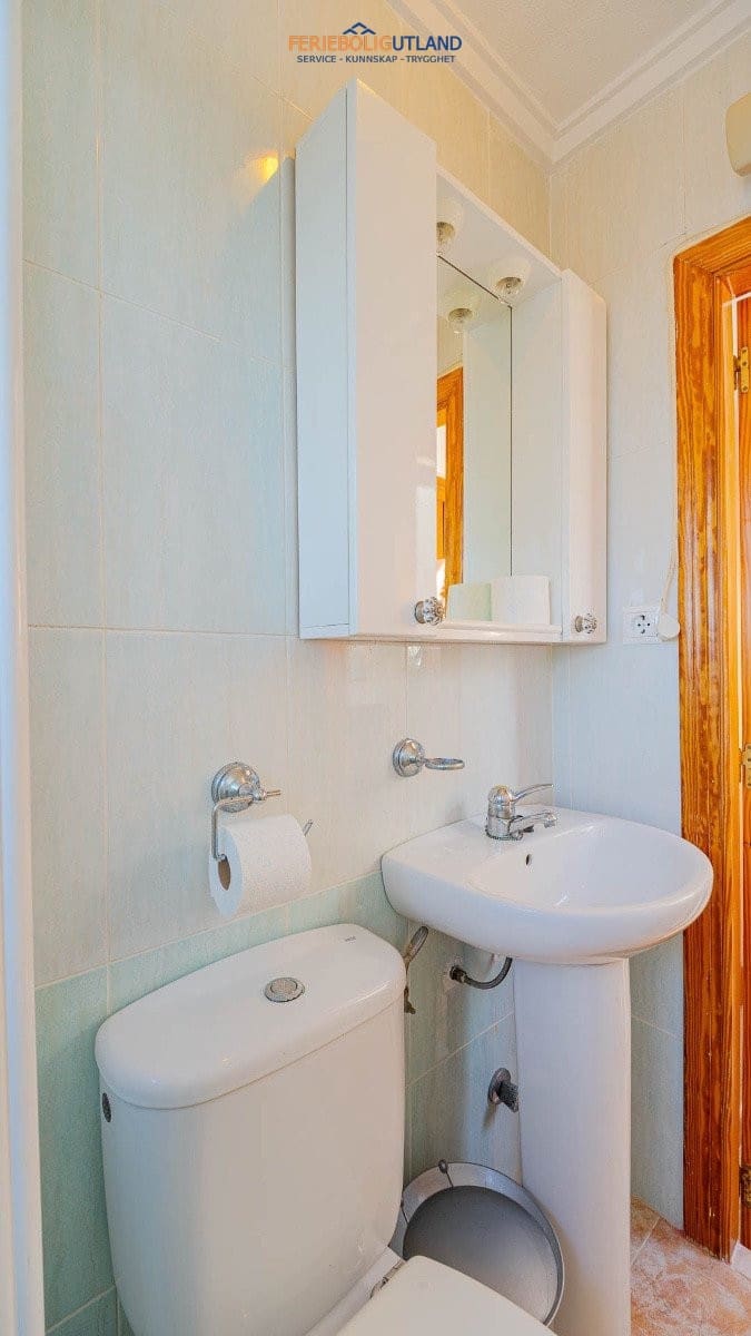 3 slaapkamer Huis te koop in Playa Flamenca met zwembad garage - € 259.000 (Ref: 10007035)
