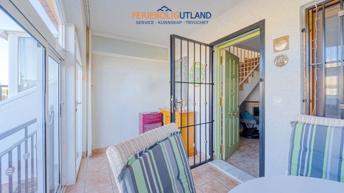 3 slaapkamer Huis te koop in Playa Flamenca met zwembad garage - € 259.000 (Ref: 10007035)