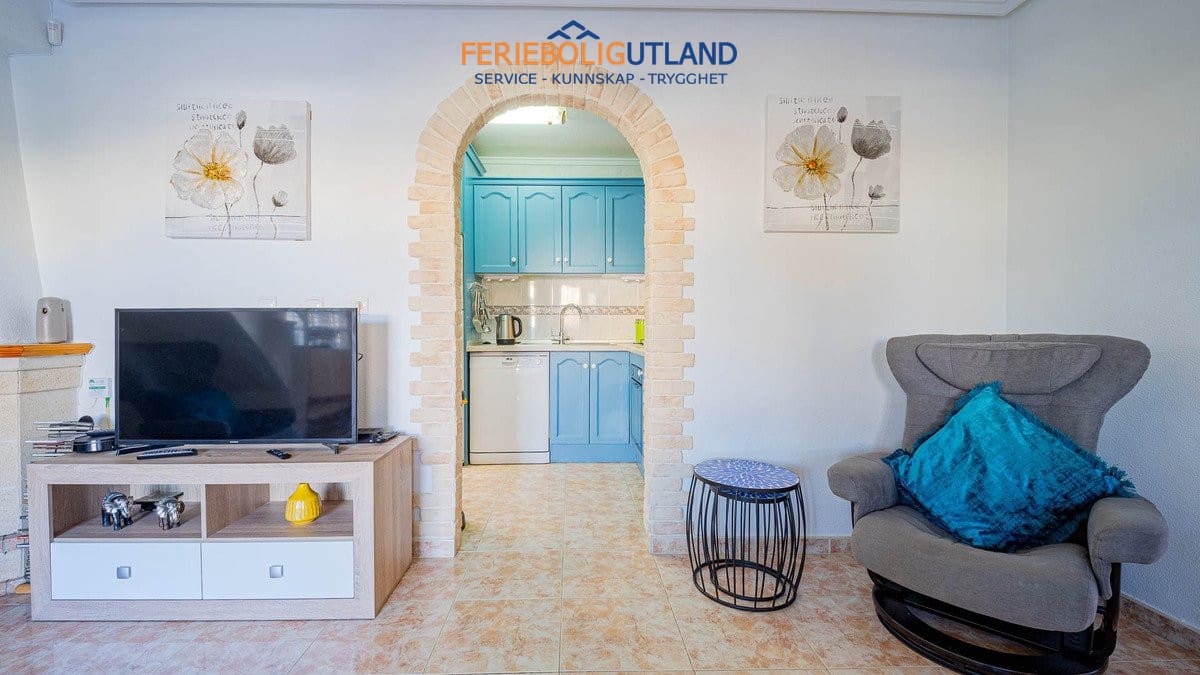 3 slaapkamer Huis te koop in Playa Flamenca met zwembad garage - € 259.000 (Ref: 10007035)
