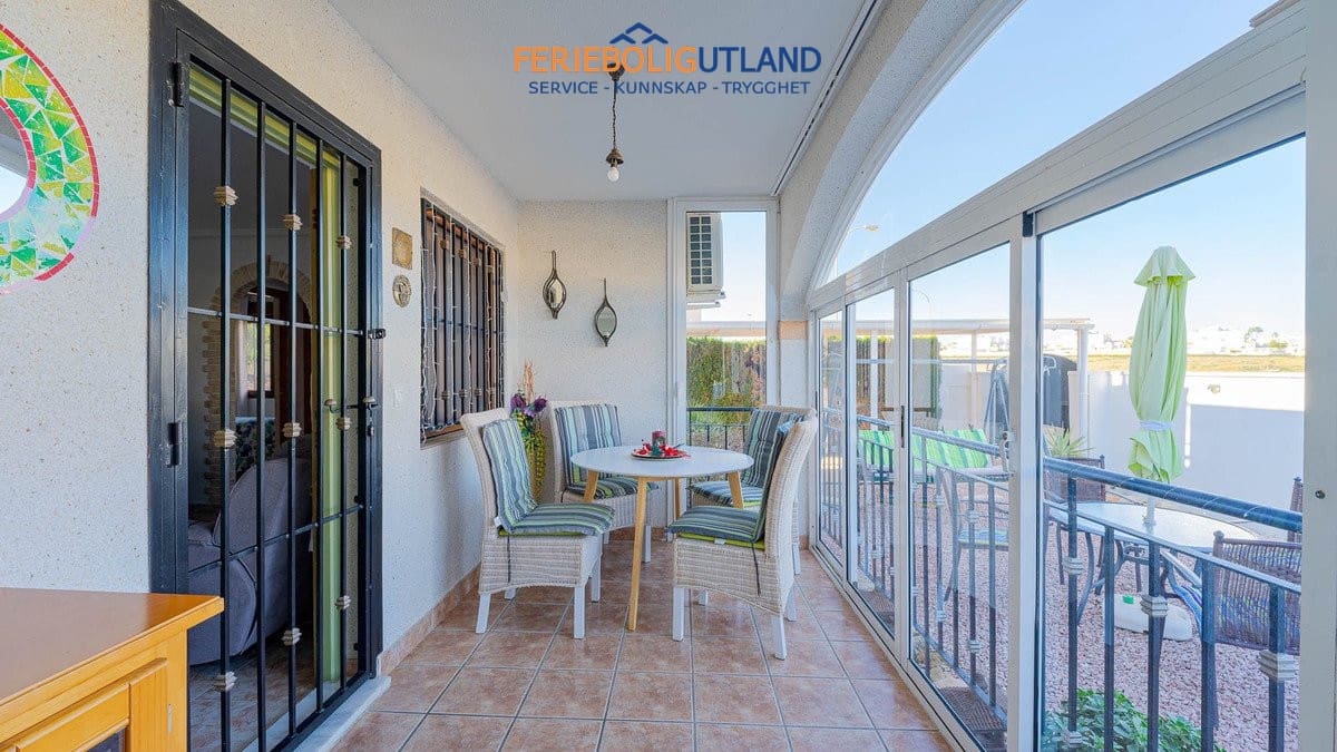 3 slaapkamer Huis te koop in Playa Flamenca met zwembad garage - € 259.000 (Ref: 10007035)