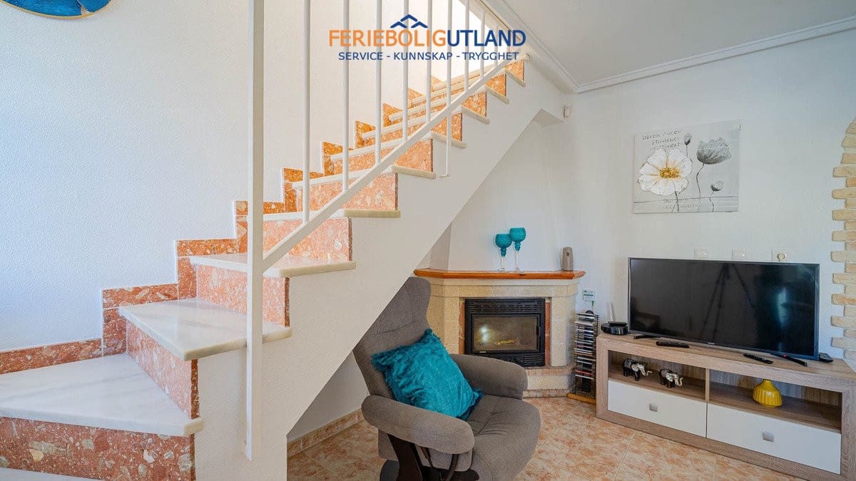 3 slaapkamer Huis te koop in Playa Flamenca met zwembad garage - € 259.000 (Ref: 10007035)