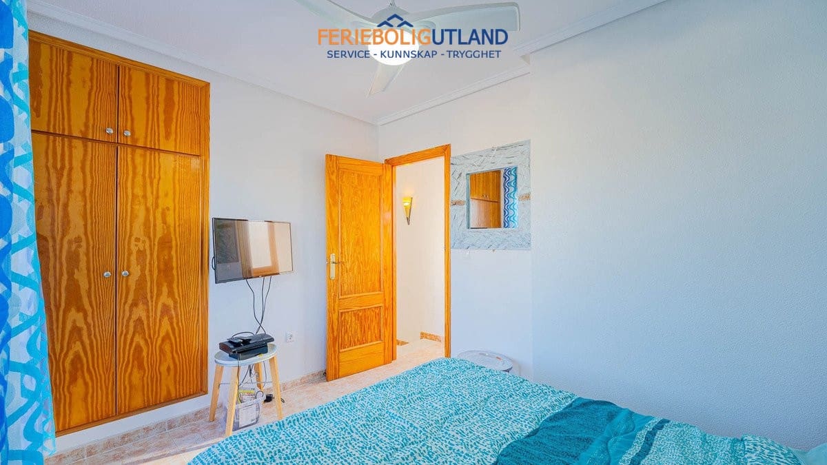 3 slaapkamer Huis te koop in Playa Flamenca met zwembad garage - € 259.000 (Ref: 10007035)
