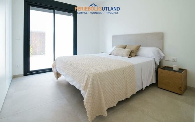 3 soverom Villa til salgs i Los Montesinos med svømmebasseng garasje - € 475 000 (Ref: 10007037)