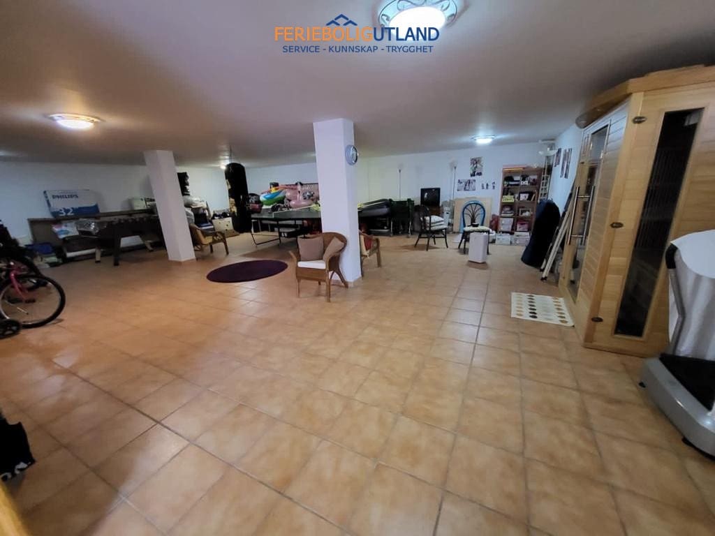 4 chambre Villa/Maison à vendre à Playa Flamenca avec piscine - 860 000 € (Ref: 10007038)
