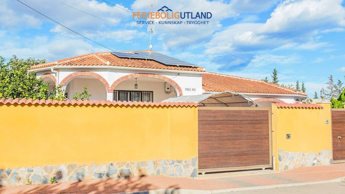 Chalet de 5 habitaciones en Los Balcones en venta con piscina - 980.000 € (Ref: 10007039)