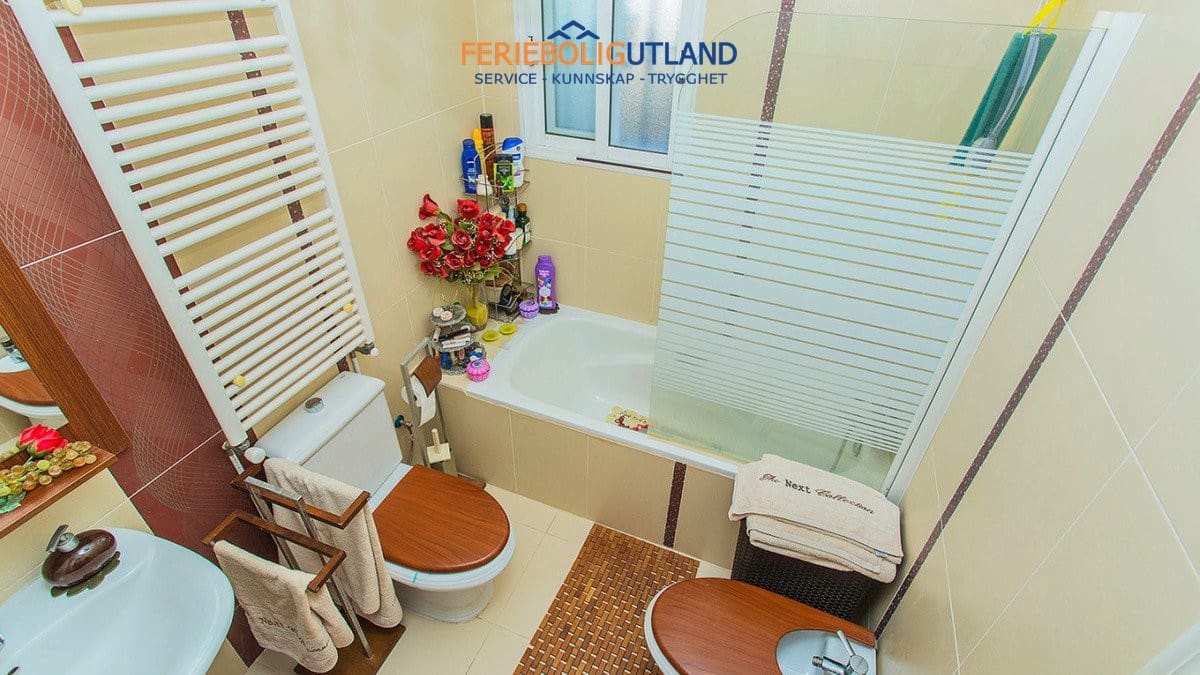 Chalet de 5 habitaciones en Los Balcones en venta con piscina - 980.000 € (Ref: 10007039)