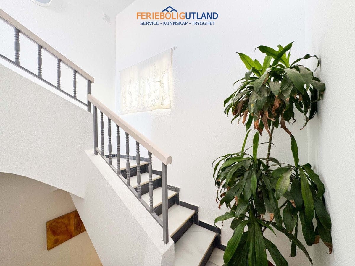 3 bedroom Townhouse for sale in Torrevieja with pool garage - € 215,000 (Ref: 10007042)