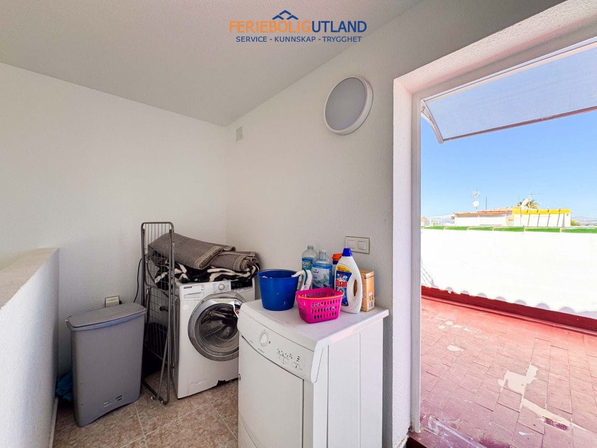 3 bedroom Townhouse for sale in Torrevieja with pool garage - € 215,000 (Ref: 10007042)