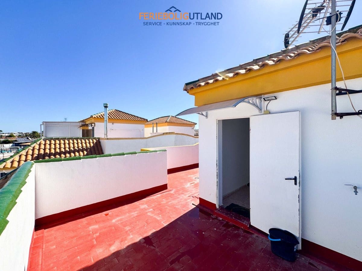 3 bedroom Townhouse for sale in Torrevieja with pool garage - € 215,000 (Ref: 10007042)
