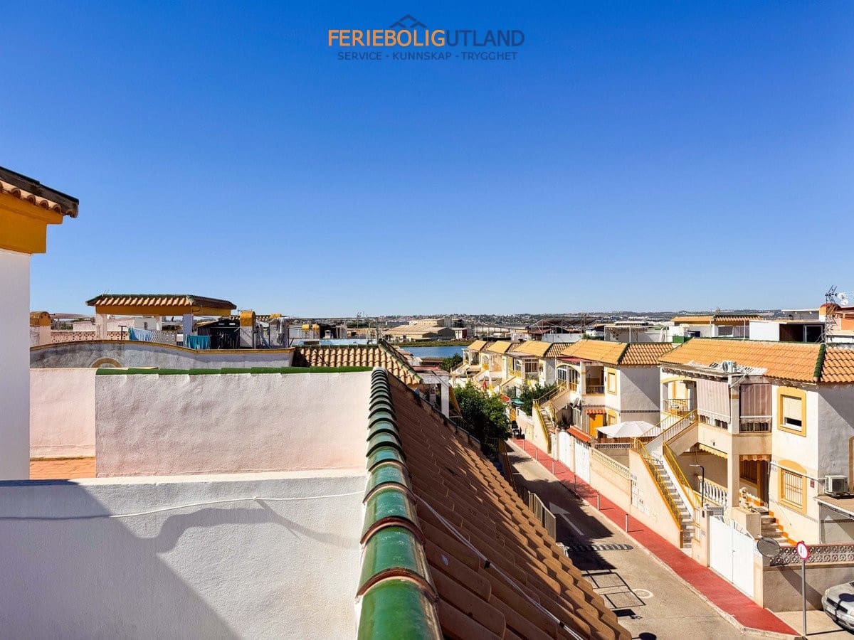 3 bedroom Townhouse for sale in Torrevieja with pool garage - € 215,000 (Ref: 10007042)
