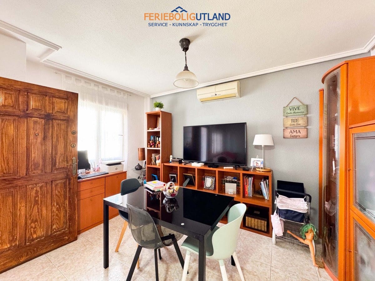 3 bedroom Townhouse for sale in Torrevieja with pool garage - € 215,000 (Ref: 10007042)