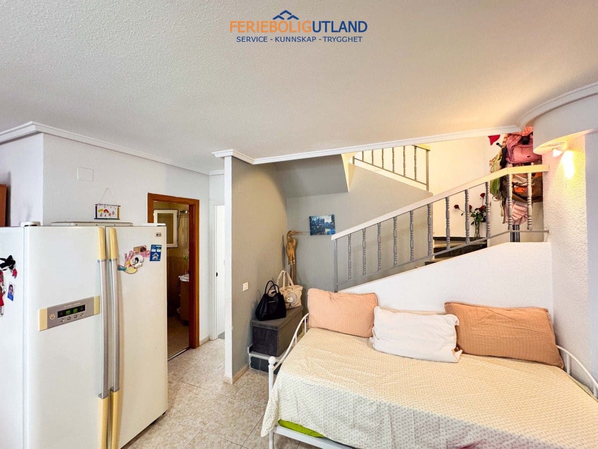 3 bedroom Townhouse for sale in Torrevieja with pool garage - € 215,000 (Ref: 10007042)