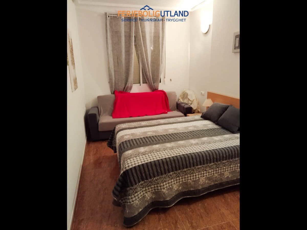 2 soveværelse Lejlighed til salg i Torrevieja med swimmingpool garage - € 156.260 (Ref: 10007043)