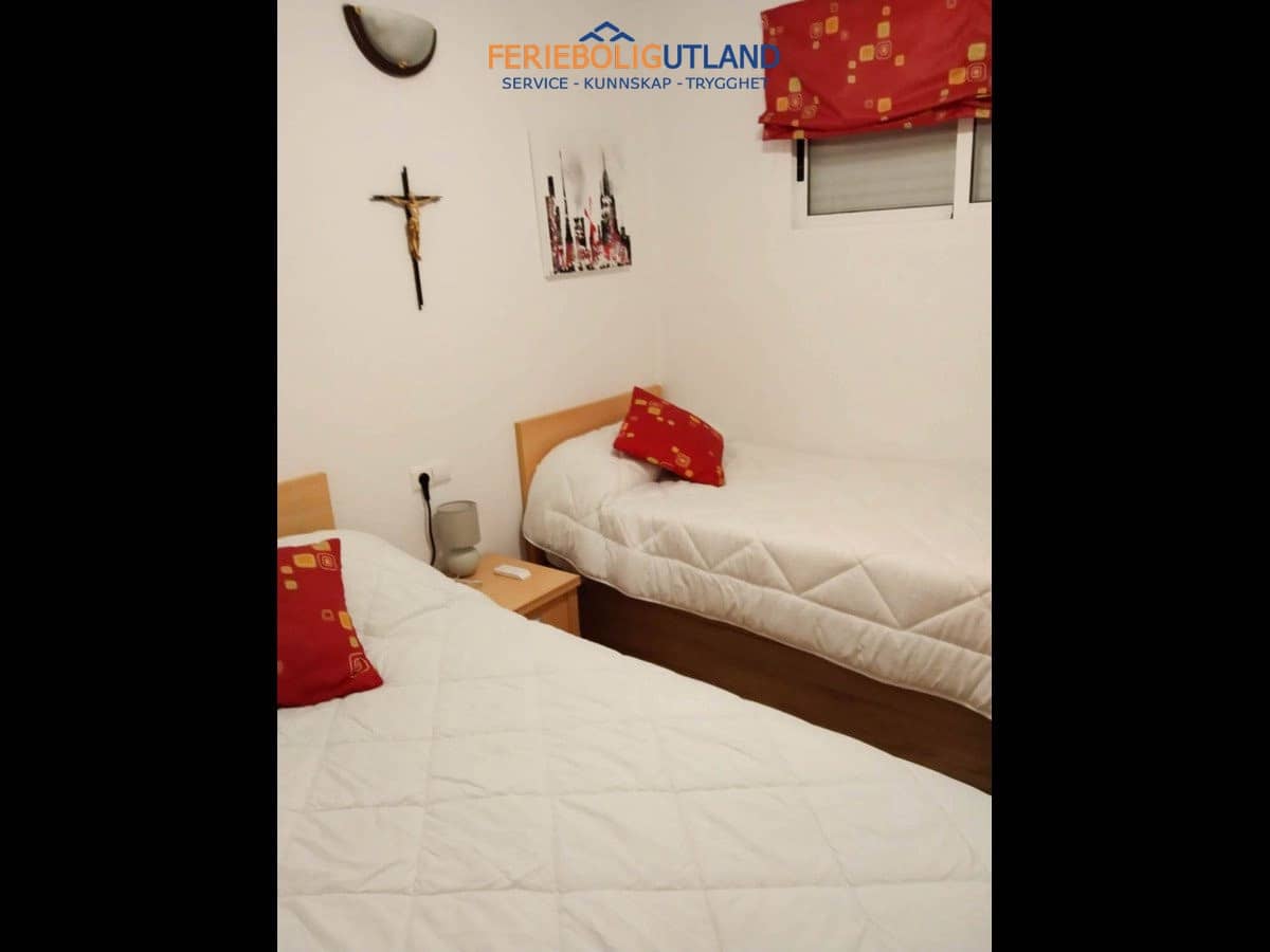 2 soveværelse Lejlighed til salg i Torrevieja med swimmingpool garage - € 156.260 (Ref: 10007043)