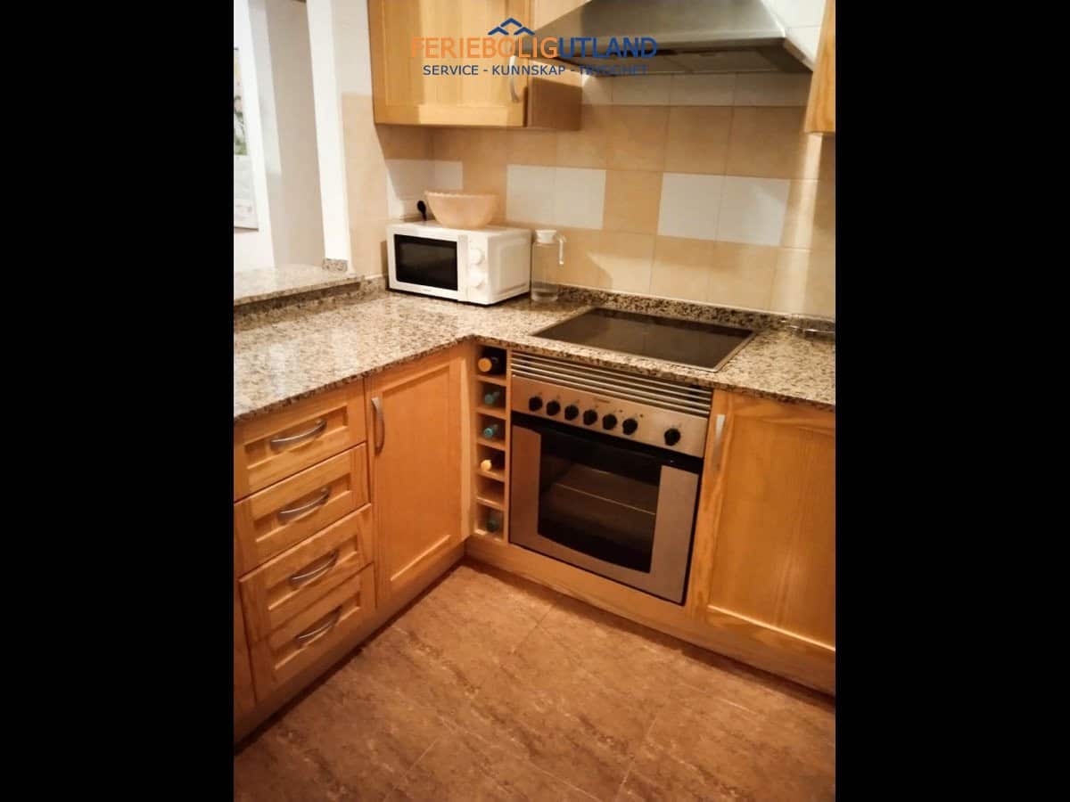 2 soveværelse Lejlighed til salg i Torrevieja med swimmingpool garage - € 156.260 (Ref: 10007043)