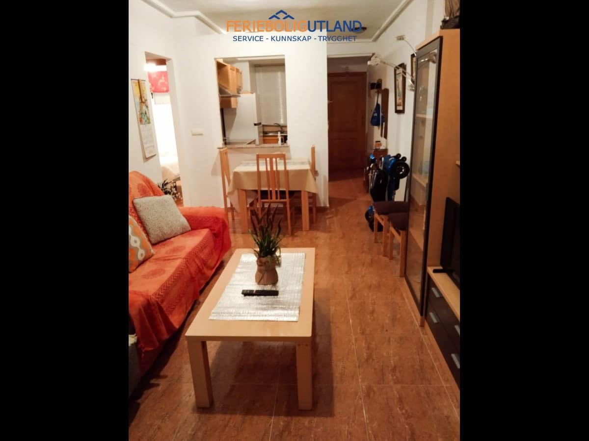 2 soveværelse Lejlighed til salg i Torrevieja med swimmingpool garage - € 156.260 (Ref: 10007043)