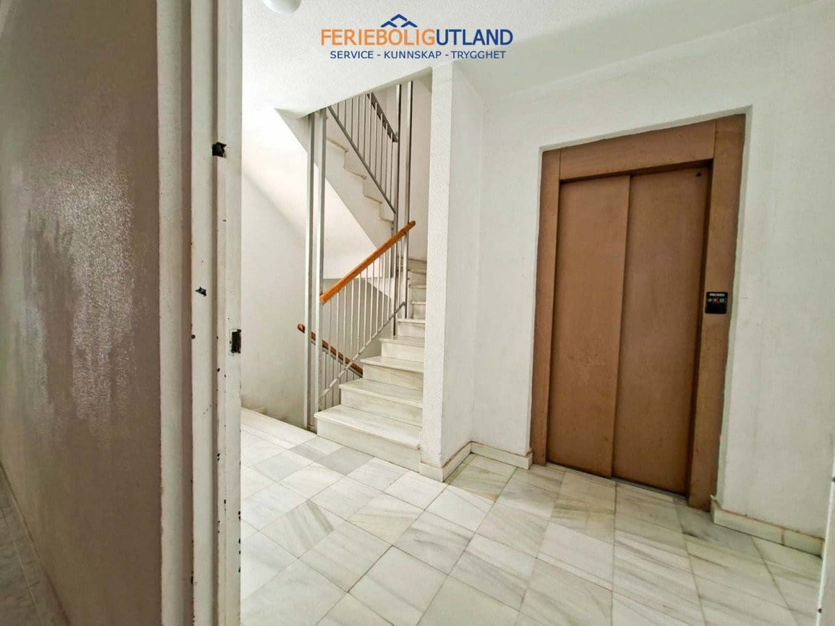 Apartamento de 2 habitaciones en Torrevieja en venta - 128.800 € (Ref: 10007044)