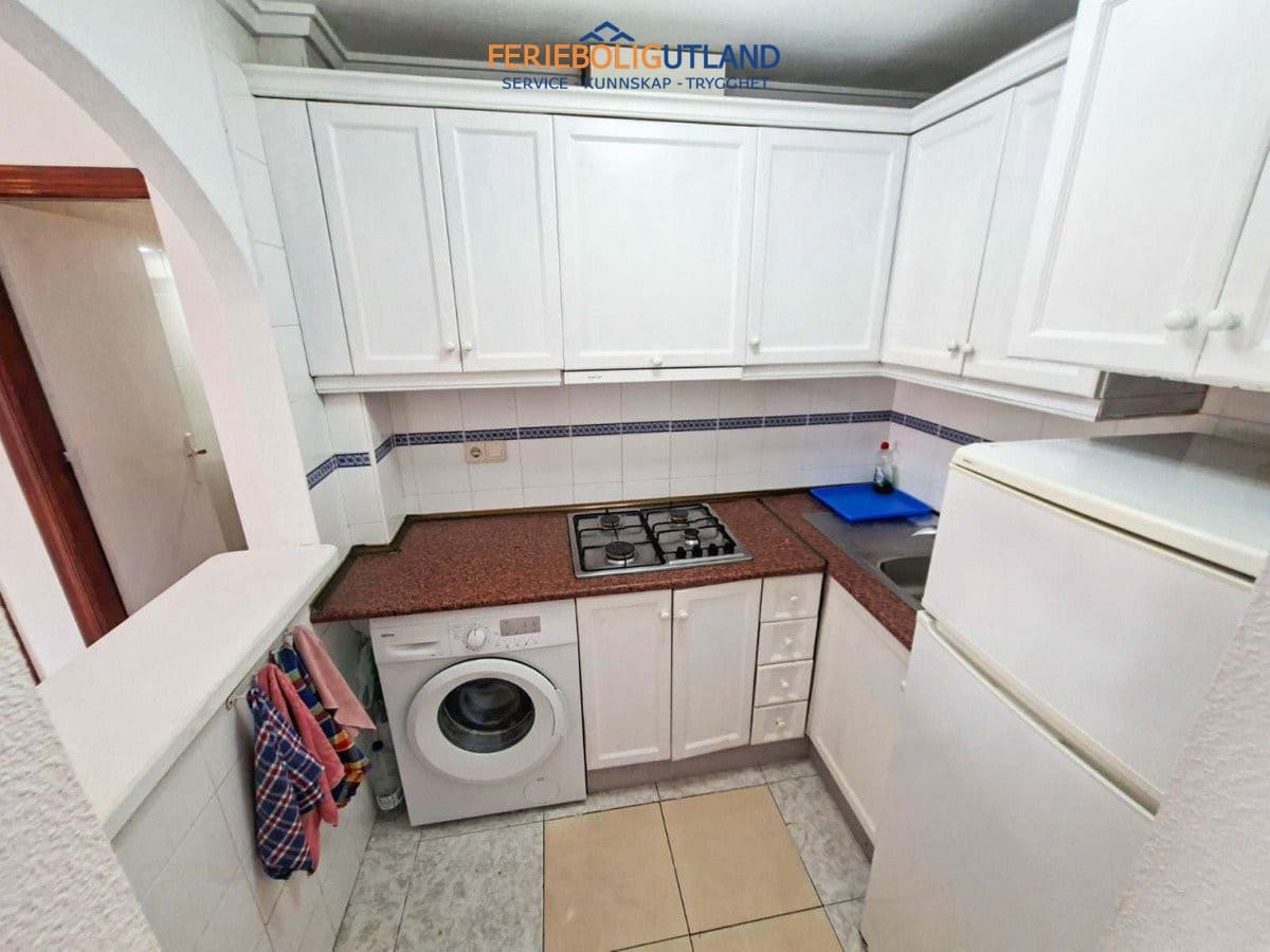 Apartamento de 2 habitaciones en Torrevieja en venta - 128.800 € (Ref: 10007044)