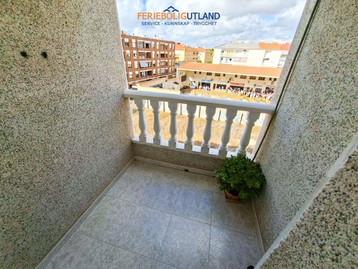 Apartamento de 2 habitaciones en Torrevieja en venta - 128.800 € (Ref: 10007044)