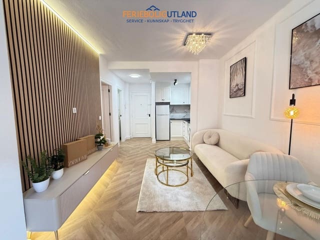 2 slaapkamer Appartement te koop in Puerto Deportivo, Torrevieja met zwembad - € 169.000 (Ref: 10007045)