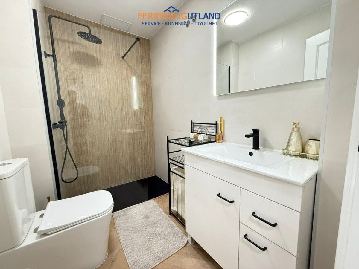 2 slaapkamer Appartement te koop in Torrevieja met zwembad - € 169.000 (Ref: 10007045)