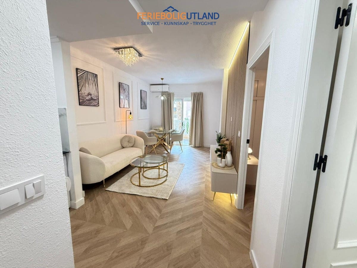 2 slaapkamer Appartement te koop in Torrevieja met zwembad - € 169.000 (Ref: 10007045)