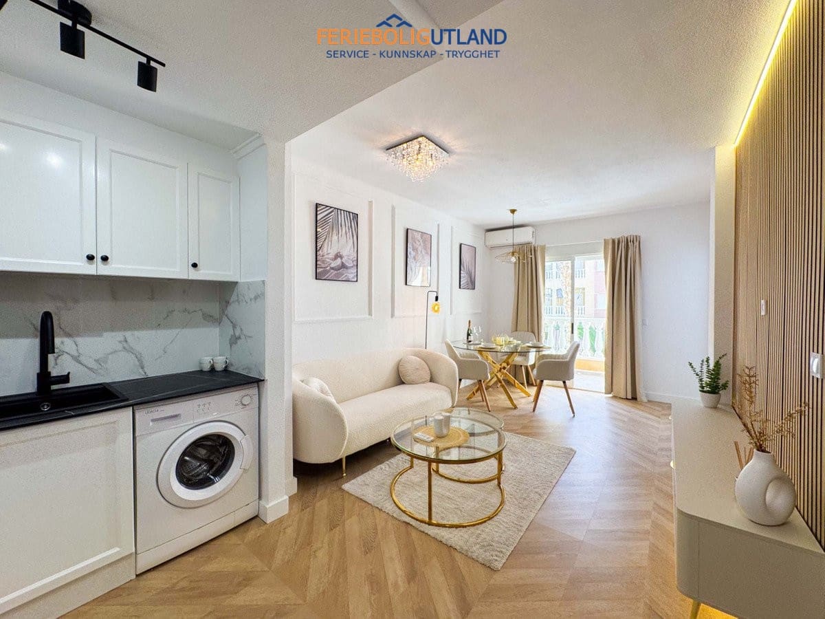 2 slaapkamer Appartement te koop in Torrevieja met zwembad - € 169.000 (Ref: 10007045)