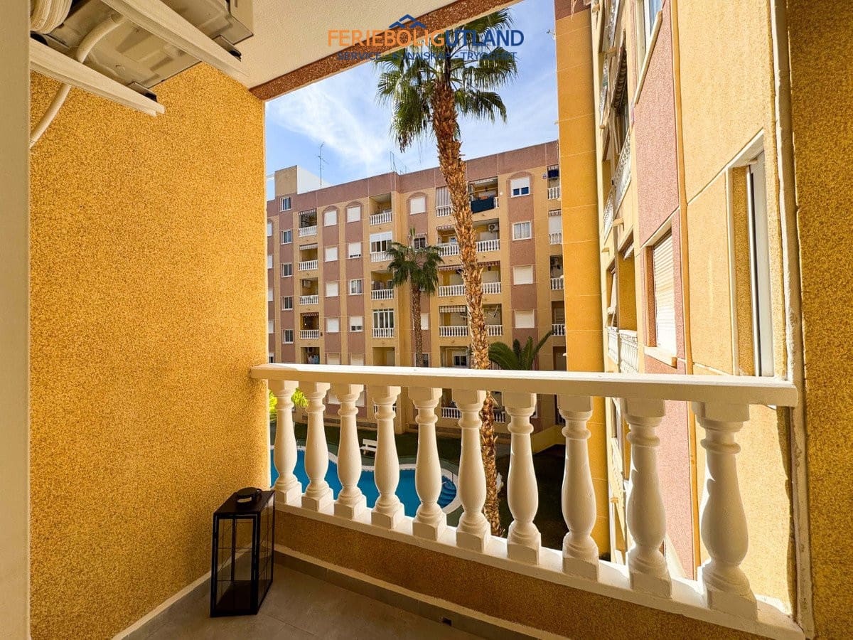 2 slaapkamer Appartement te koop in Torrevieja met zwembad - € 169.000 (Ref: 10007045)