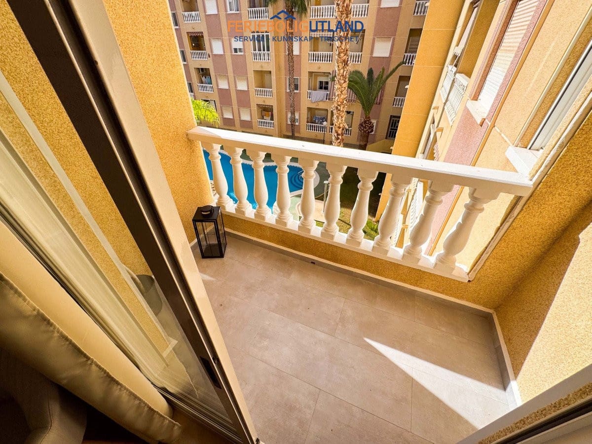 2 slaapkamer Appartement te koop in Torrevieja met zwembad - € 169.000 (Ref: 10007045)