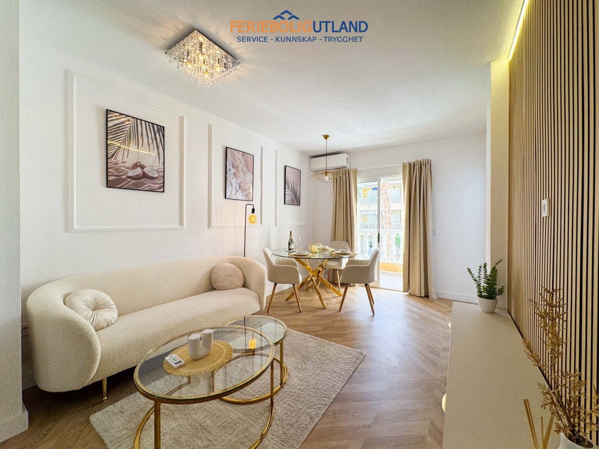 2 slaapkamer Appartement te koop in Torrevieja met zwembad - € 169.000 (Ref: 10007045)