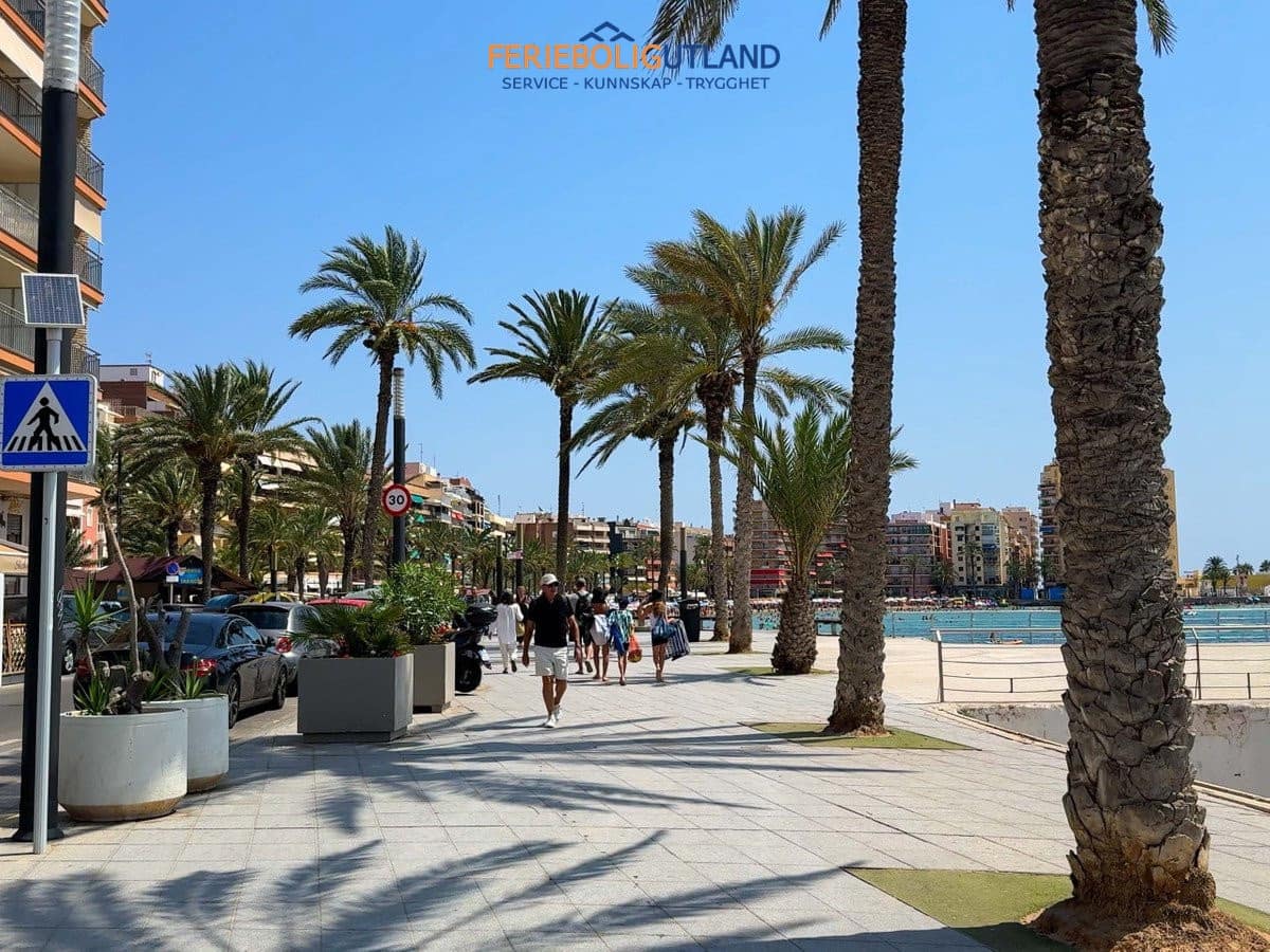 2 slaapkamer Appartement te koop in Torrevieja met zwembad - € 169.000 (Ref: 10007045)