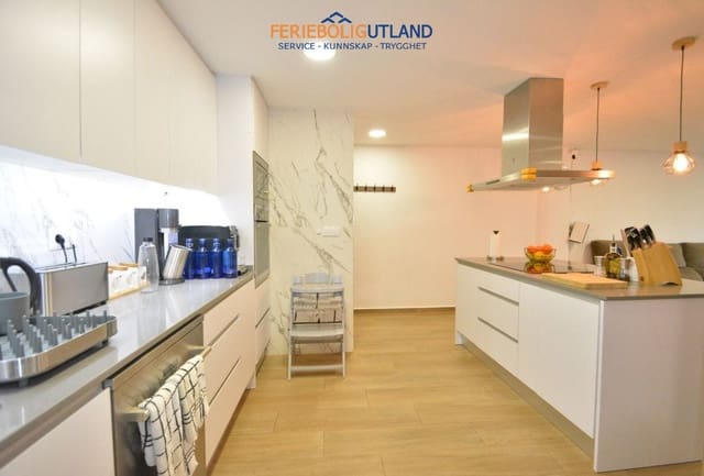 3 soveværelse Lejlighed til salg i Guardamar Playa, Guardamar del Segura med garage - € 199.950 (Ref: 10007047)
