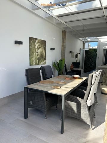 3 soveværelse Villa til salg i Algorfa med swimmingpool - € 595.000 (Ref: 10007053)