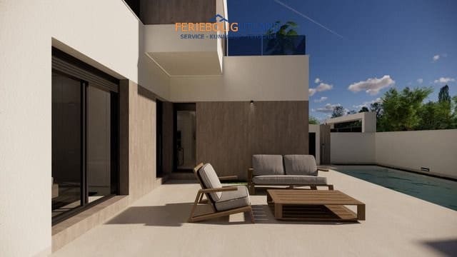 Chalet de 3 habitaciones en La Marina, Elche / Elx en venta con piscina garaje - 365.000 € (Ref: 10007054)