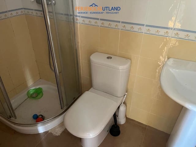 2 sypialnia Apartament na sprzedaż w La Manga del Mar Menor z basenem garażem - 180 000 € (Ref: 10007056)