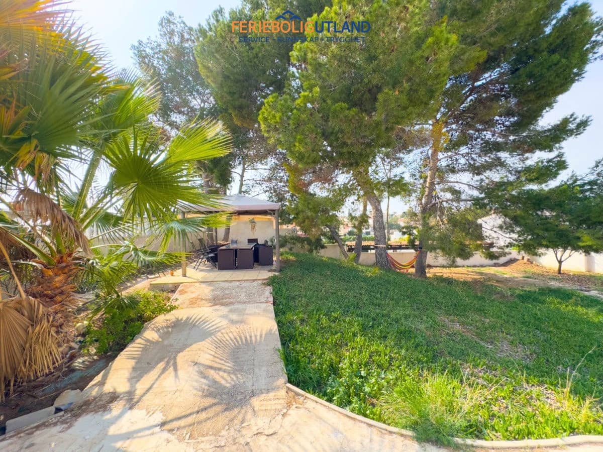 Chalet de 4 habitaciones en Ciudad Quesada en venta con piscina garaje - 549.000 € (Ref: 10007058)