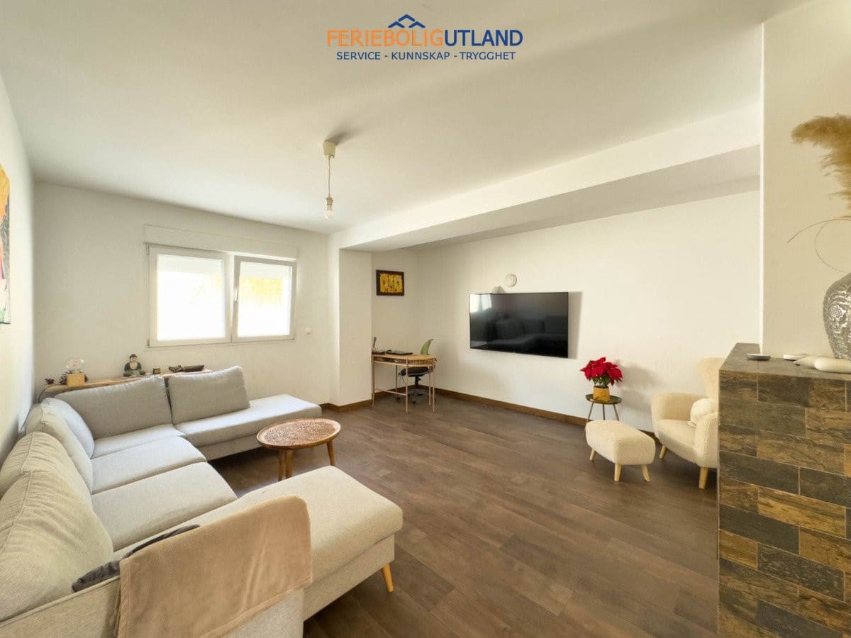 Chalet de 4 habitaciones en Ciudad Quesada en venta con piscina garaje - 549.000 € (Ref: 10007058)