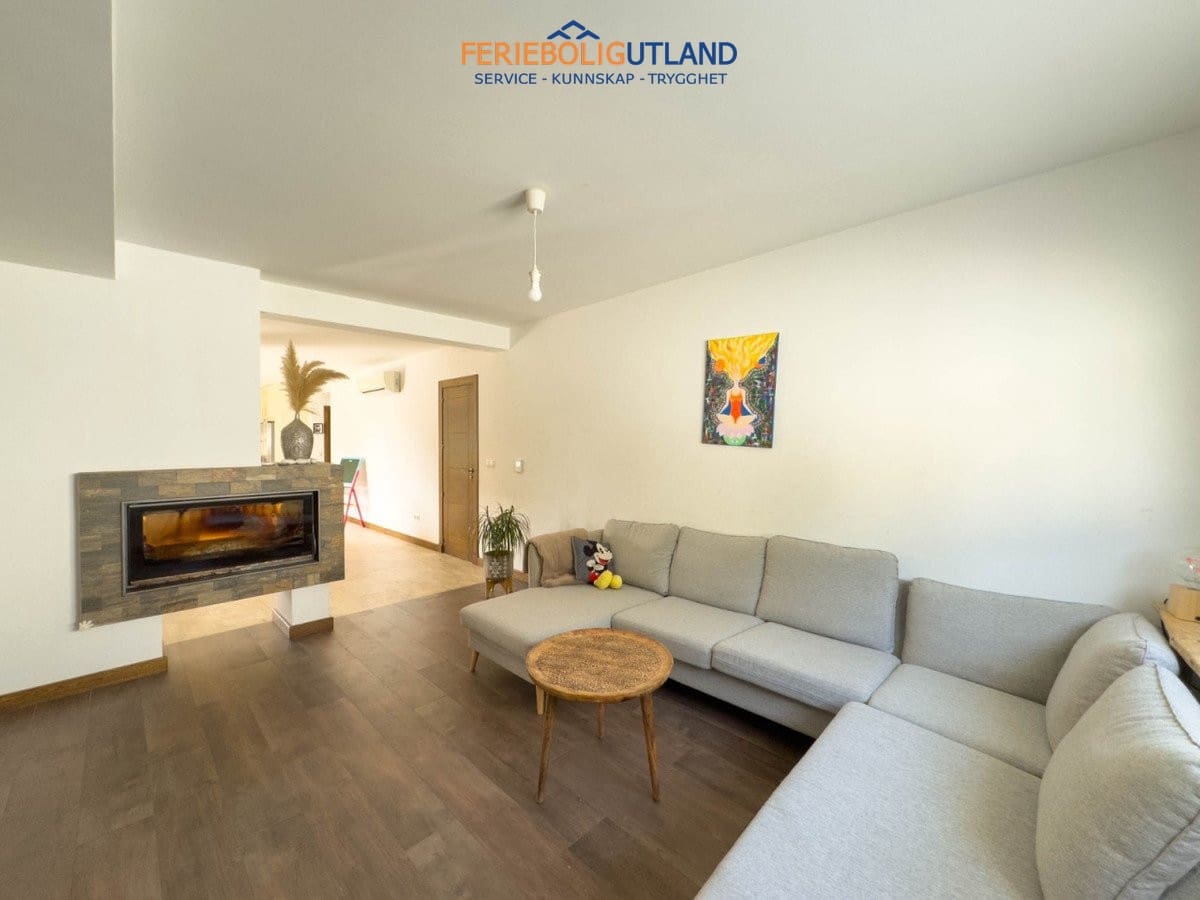 Chalet de 4 habitaciones en Ciudad Quesada en venta con piscina garaje - 549.000 € (Ref: 10007058)