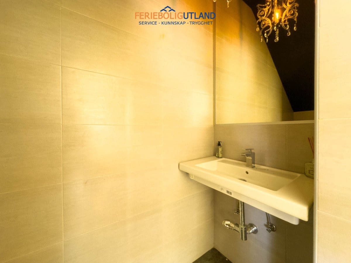 Chalet de 4 habitaciones en Ciudad Quesada en venta con piscina garaje - 549.000 € (Ref: 10007058)