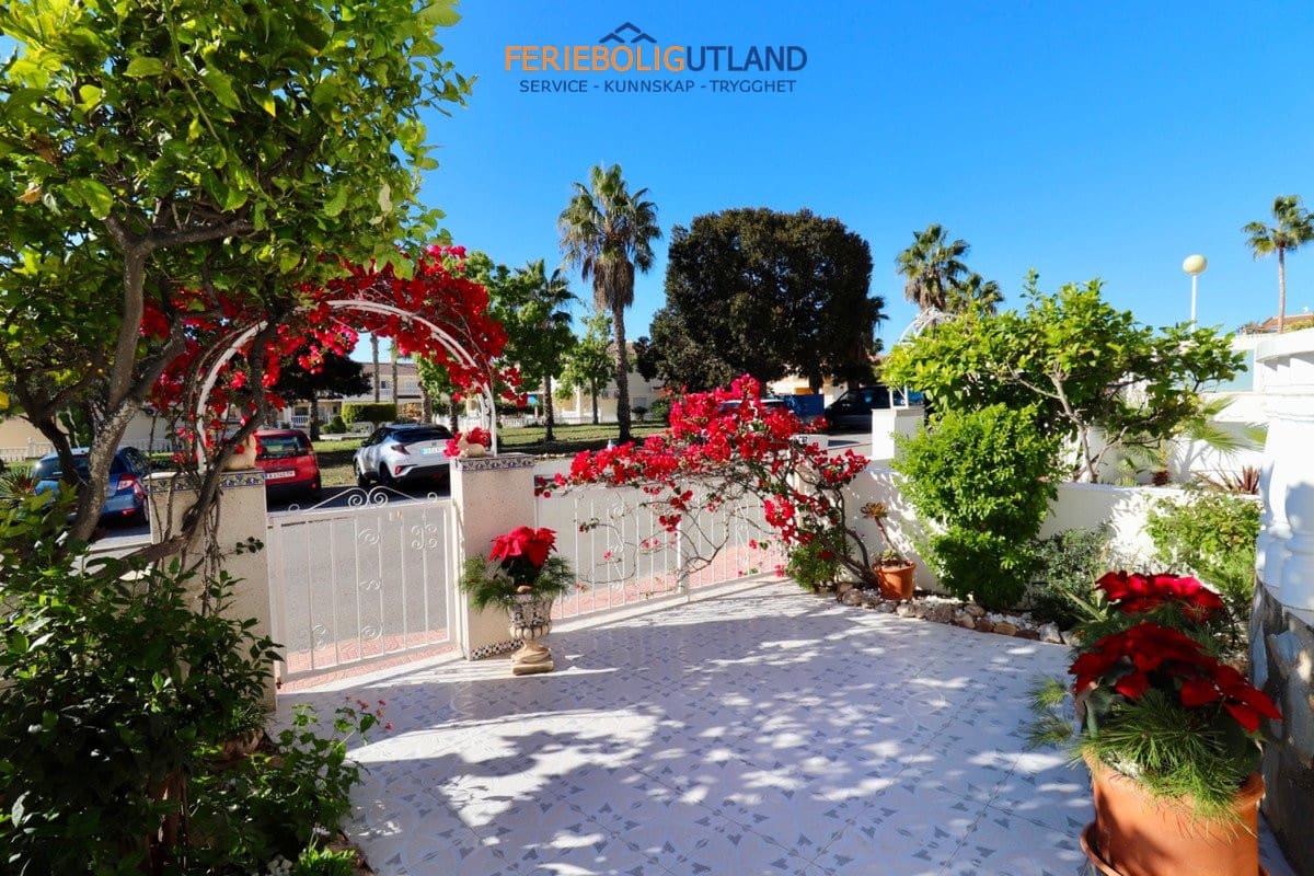 3 camera da letto Casa in vendita in Ciudad Quesada con piscina - 249.950 € (Rif: 10007060)