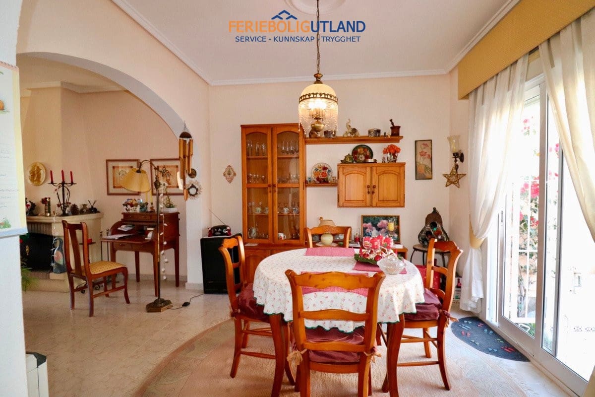 3 camera da letto Casa in vendita in Ciudad Quesada con piscina - 249.950 € (Rif: 10007060)