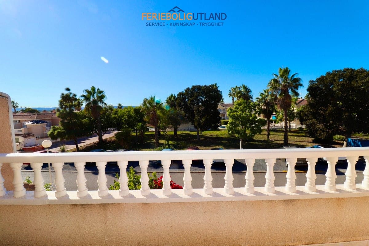 3 camera da letto Casa in vendita in Ciudad Quesada con piscina - 249.950 € (Rif: 10007060)