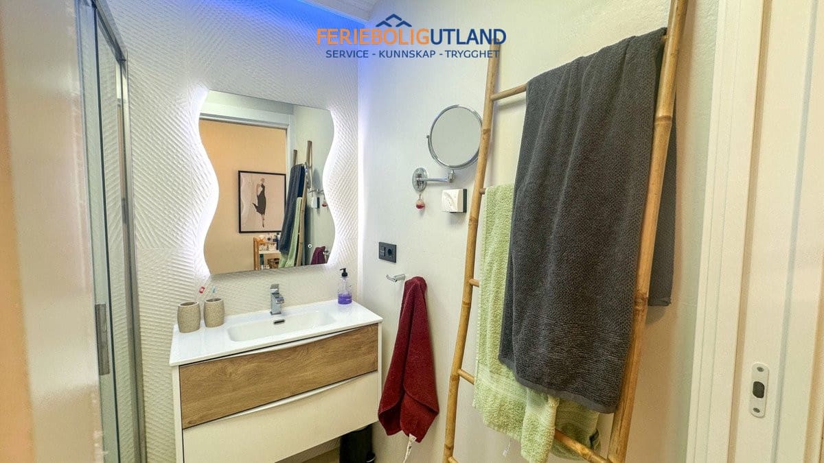 3 slaapkamer Bungalow te koop in Los Balcones met zwembad garage - € 299.000 (Ref: 10007063)