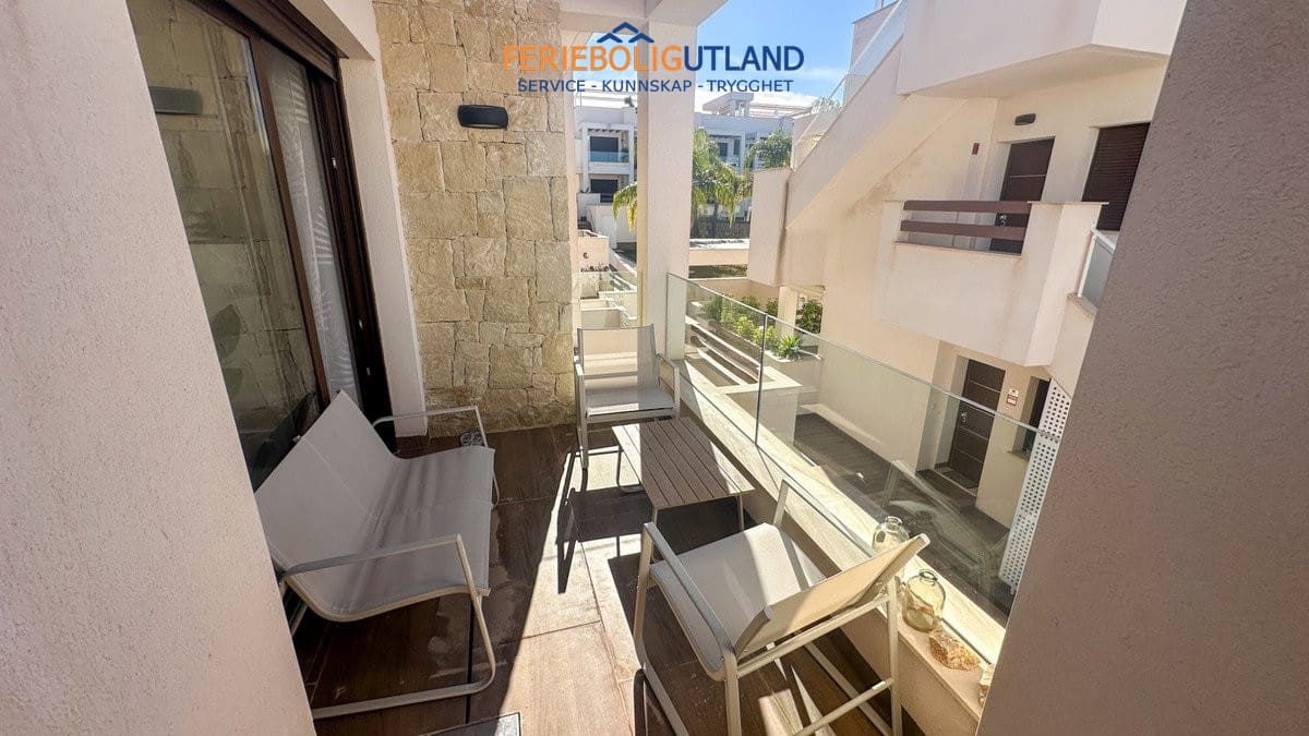 3 slaapkamer Bungalow te koop in Los Balcones met zwembad garage - € 299.000 (Ref: 10007063)